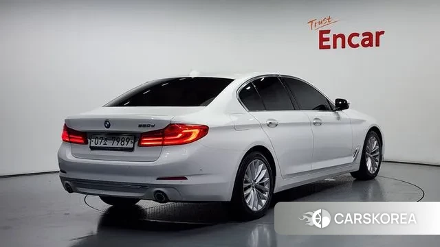 BMW 5 Series (G30) id 3085637 из Кореи 12