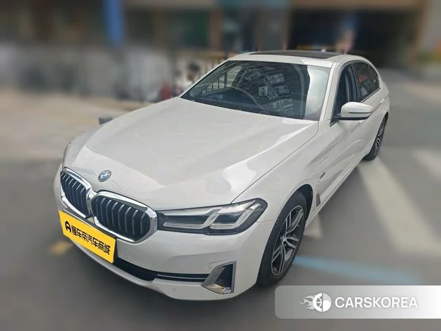 BMW 5 series PHEV 2022 Белый из Китая, фото 2