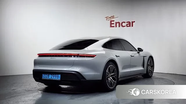 Porsche Taycan id 3670866 из Кореи 12