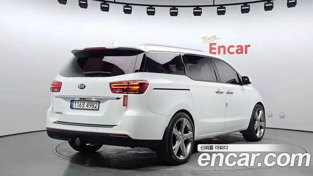 Kia The New Carnival id 2762354 из Кореи 12