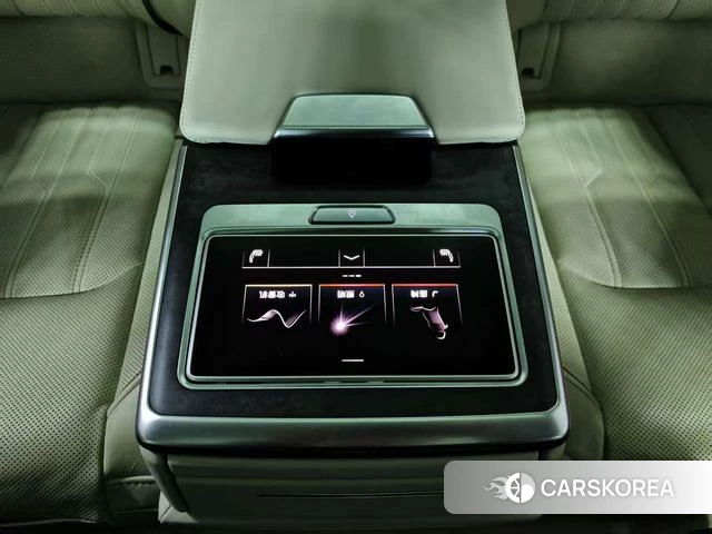 Audi A6L id 4261145 из Китая 9