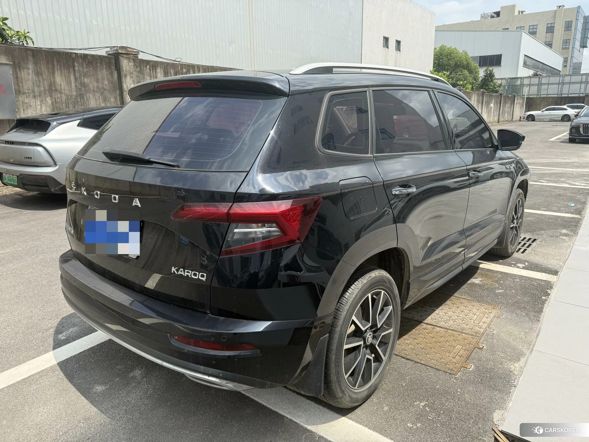 Skoda Krok 2022 Черный из Китая, фото 3