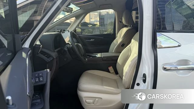 Toyota Elfa 2024 Белый из Китая, фото 4
