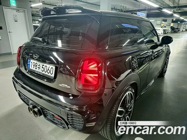 Mini Cooper S 2019 Черный из Кореи, фото 2