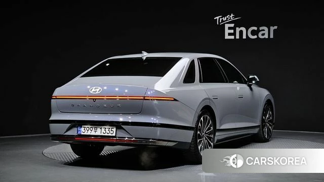 Hyundai Grandeur (GN7) id 3817621 из Кореи 12