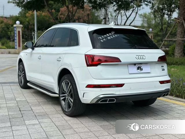 Audi Q5L 2022 Белый из Китая, фото 2