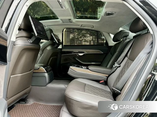 Audi A8 id 4342204 из Китая 12