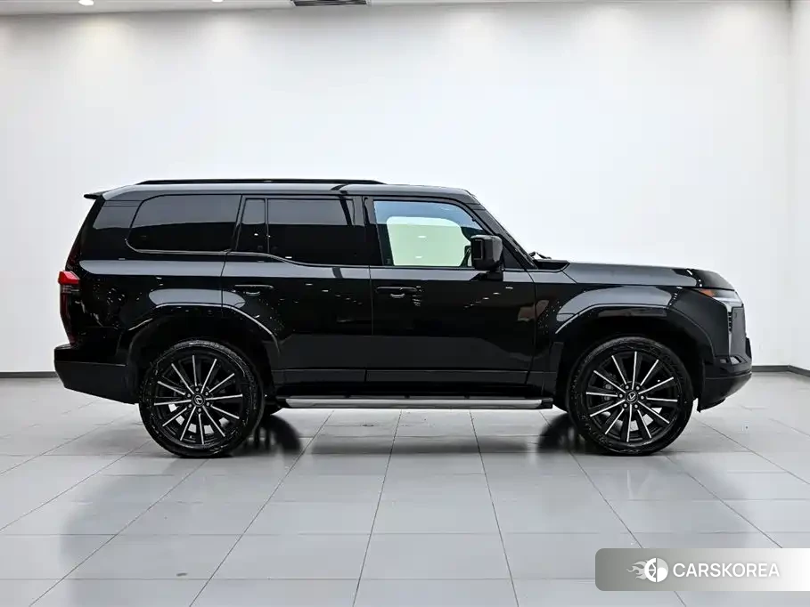 Lexus GX id 4599525 из Китая 12
