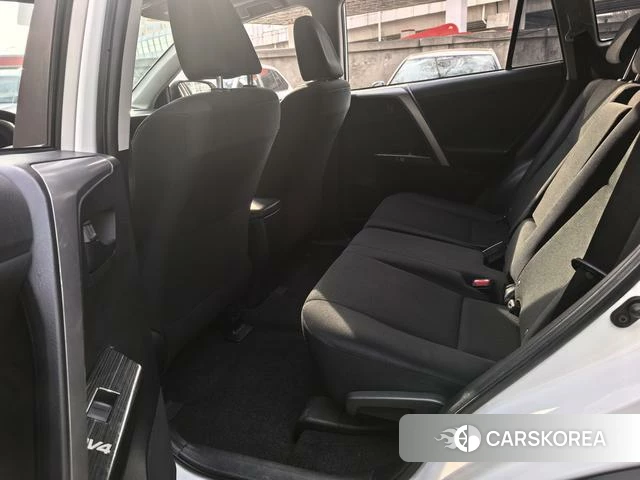 Toyota RAV4 Rongfang 2019 Белый из Китая, фото 4