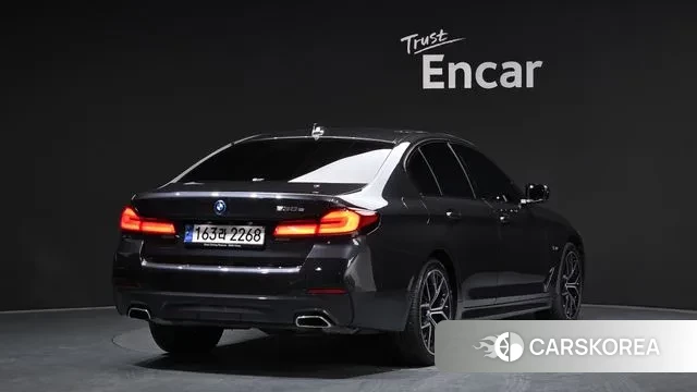 BMW 5 Series (G30) id 3734688 из Кореи 12