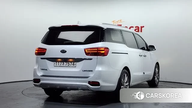 Kia The New Carnival id 3552916 из Кореи 12