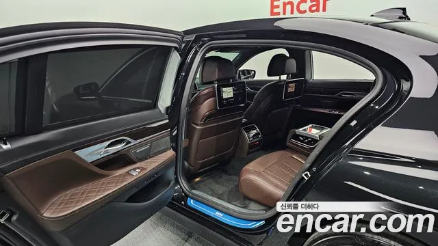 BMW 7 Series (G11) id 2643190 из Кореи 12