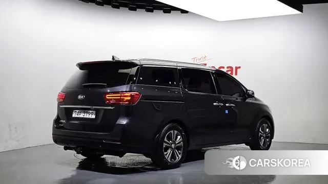 Kia The New Carnival id 3330734 из Кореи 12