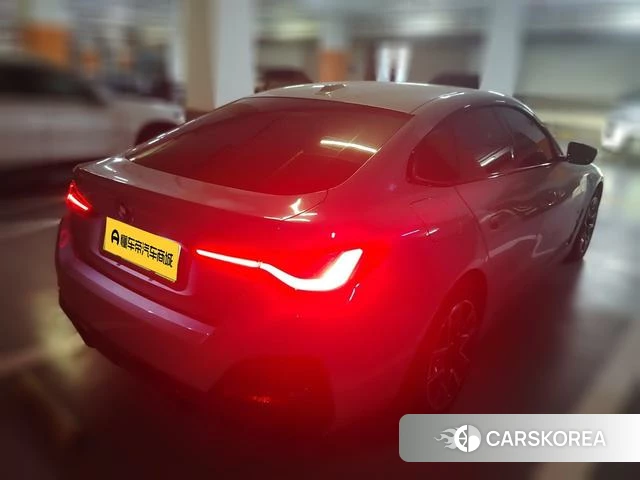 BMW i4 2023 Темно-серый из Китая, фото 2