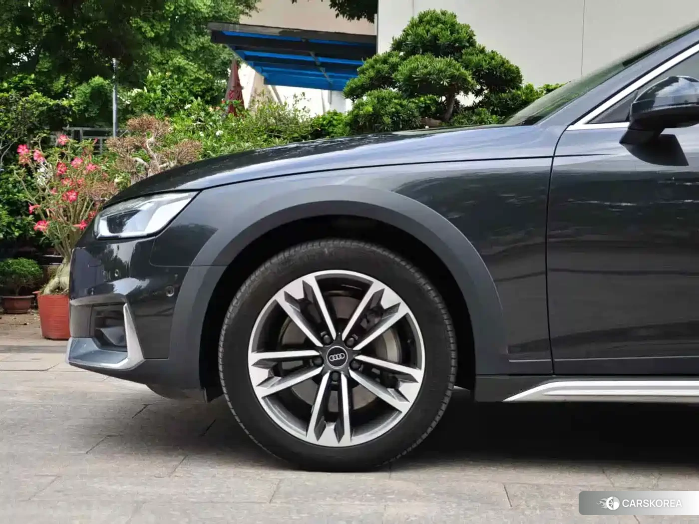 Audi A4L id 4644444 из Китая 10