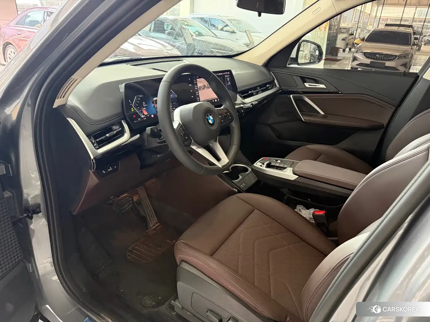 BMW X1 2023 Silver/gray из Китая, фото 2