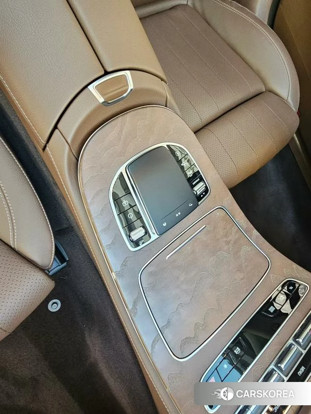 Mercedes-Benz E-class 2022 Черный из Китая, фото 2