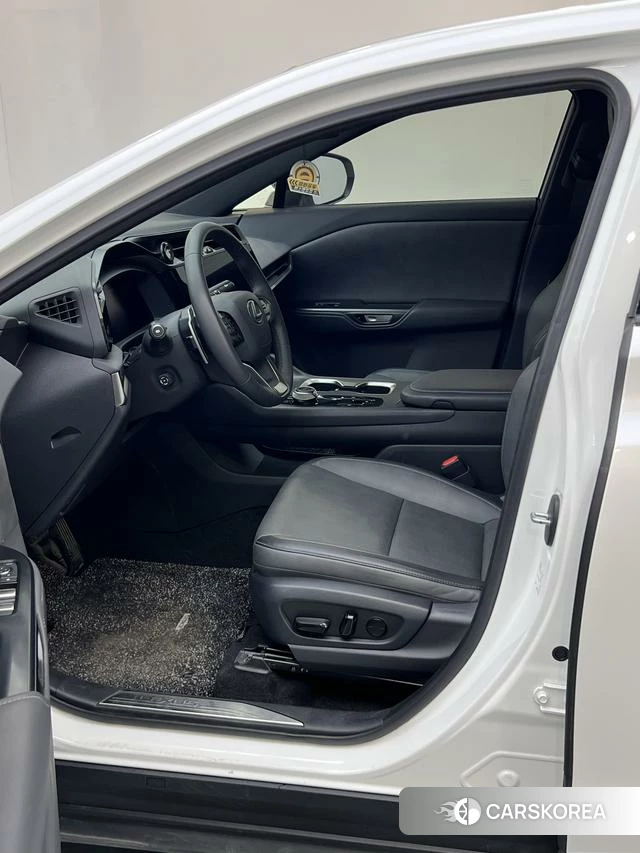 Lexus RZ id 4300040 из Китая 12