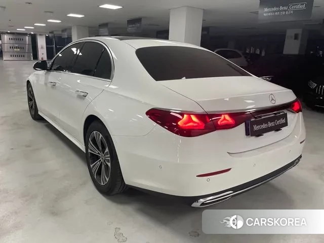 Mercedes-Benz E-Class W214 id 3388512 из Кореи 9