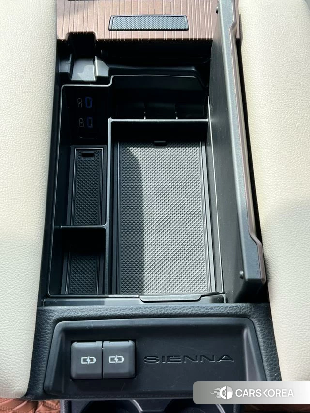 Toyota Saina id 4278822 из Китая 12