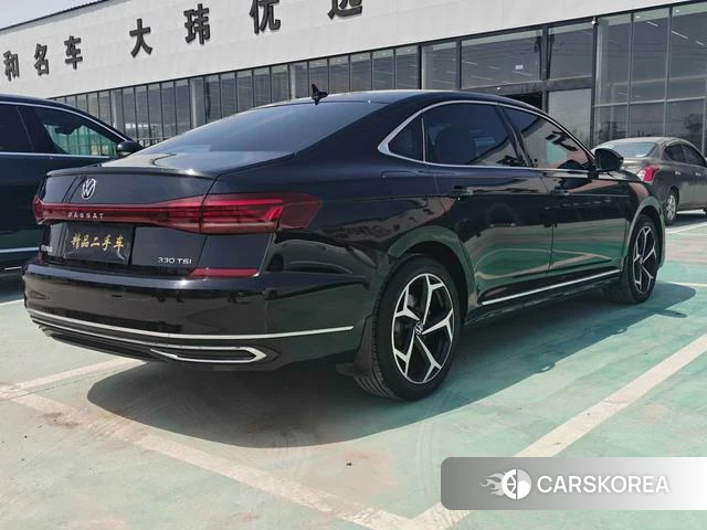 Volkswagen Passat 2023 Черный из Китая, фото 2
