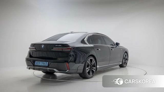 BMW i7 (G70) id 4778629 из Кореи 12