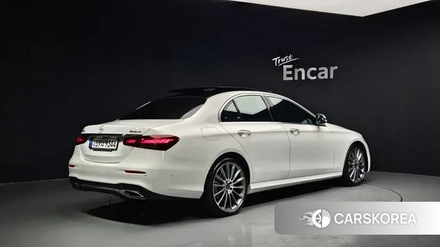 Mercedes-Benz E-Class W213 id 3740649 из Кореи 12