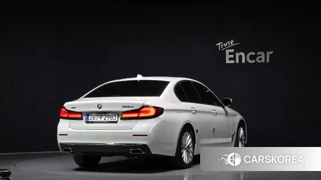 BMW 5 Series (G30) id 3428347 из Кореи 12