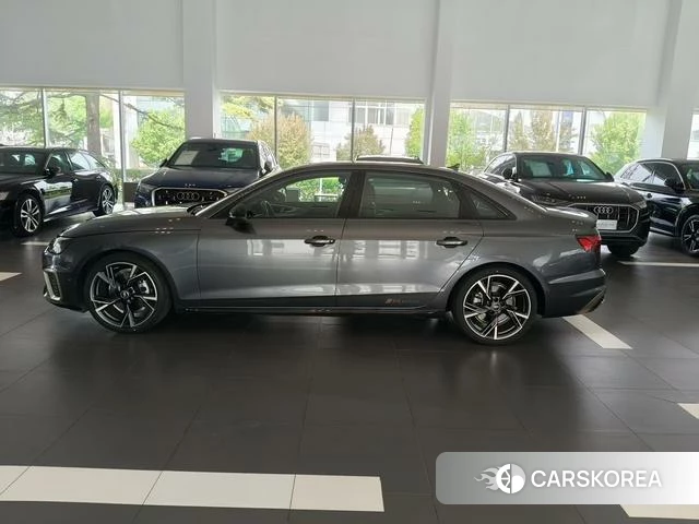 Audi A4L id 4297629 из Китая 7