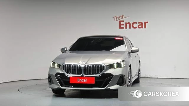 BMW 5 Series (G60) id 4629970 из Кореи 12