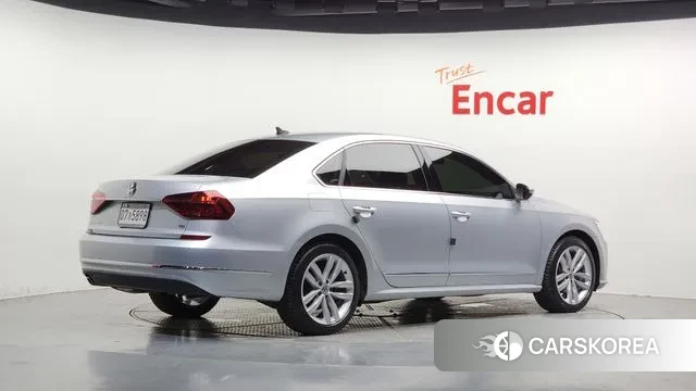 Volkswagen The New Passat id 3039311 из Кореи 12