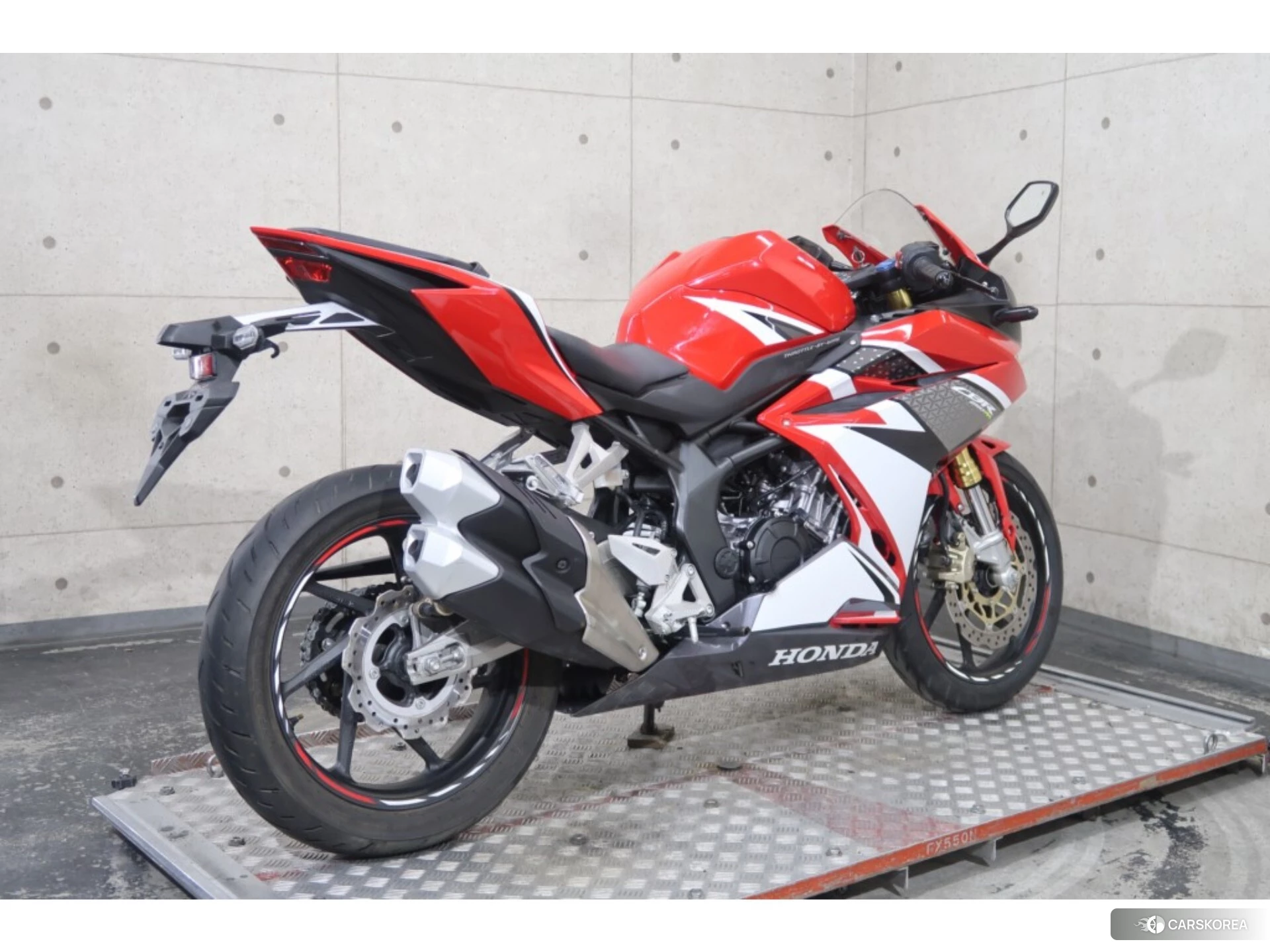 Honda CBR250RR id 4379985 из Японии 12