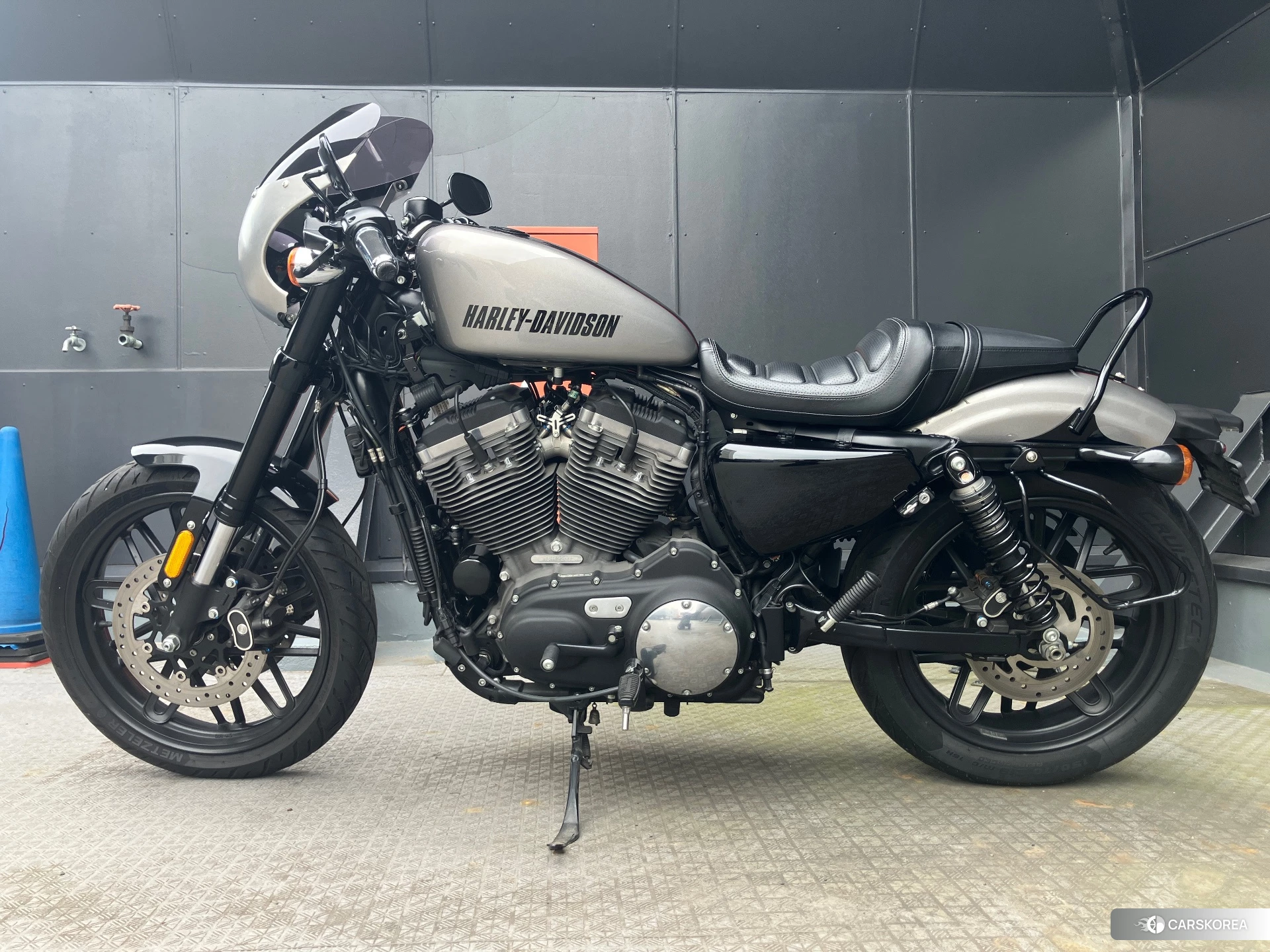 Проданный Harley-Davidson Sportster XL1200CX Roadster 2017 из Японии, фото 5