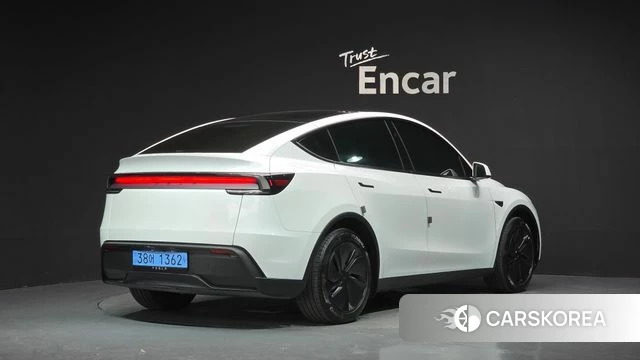Tesla Model Y id 4706000 из Кореи 12