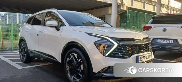 Kia Sportage 5th Generation 2023 Жемчужный цвет из Кореи, фото 2