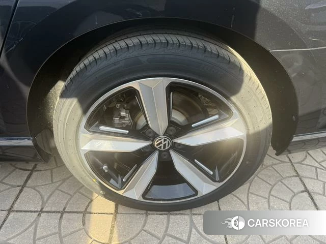 Volkswagen Magotan id 4291439 из Китая 9