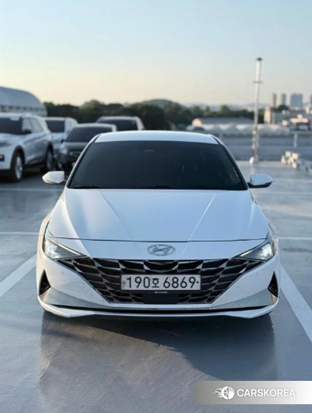 Hyundai Avante Hybrid (CN7) 2022 Белый из Кореи, фото 5