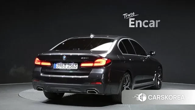 BMW 5 Series (G30) id 3690833 из Кореи 12