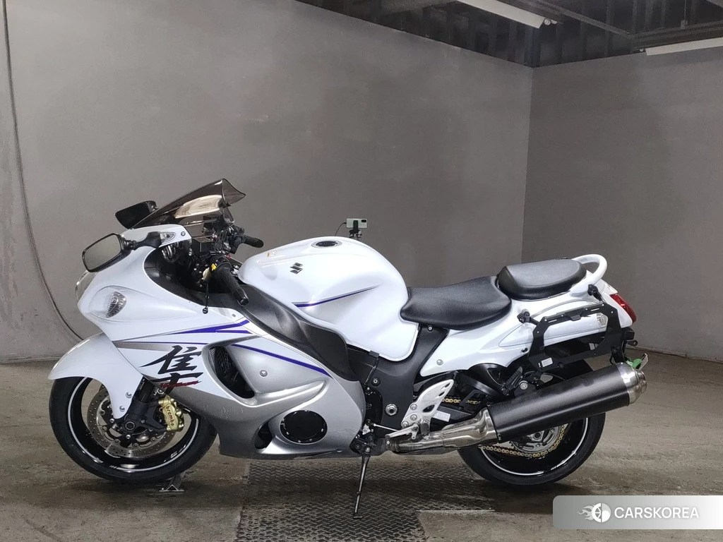 Проданный Suzuki GSX1300R HAYABUSA 2016 из Японии