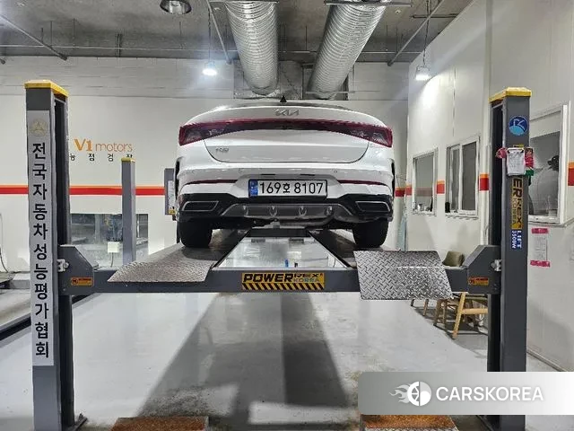 Kia K5 3rd generation 2022 Белый из Кореи, фото 2