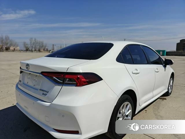Toyota Corolla id 4207684 из Китая 12