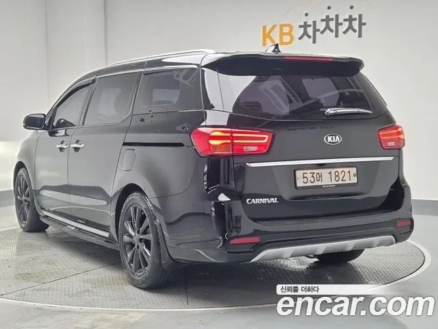 Kia The New Carnival id 2891962 из Кореи 12