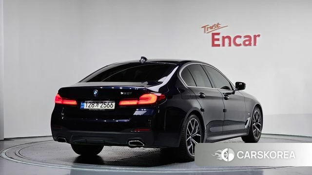 BMW 5 Series (G30) id 3884673 из Кореи 12