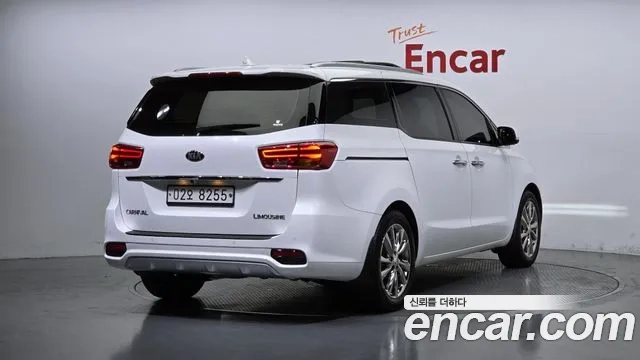 Kia The New Carnival id 2860621 из Кореи 12