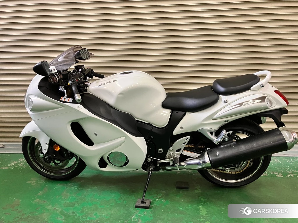 Проданный Suzuki GSX1300R HAYABUSA 2011 из Японии, фото 2
