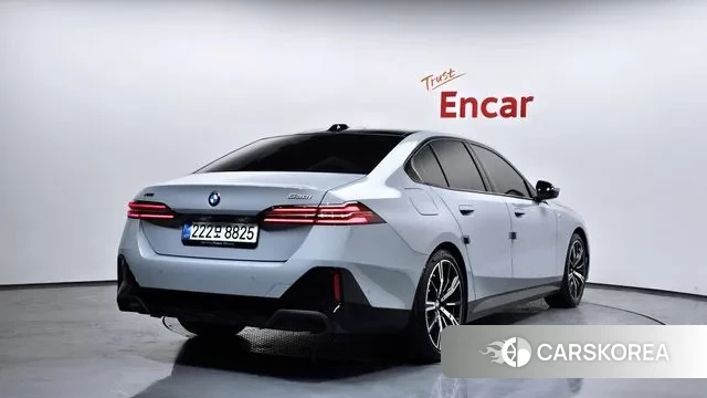 BMW 5 Series (G60) id 3720655 из Кореи 12