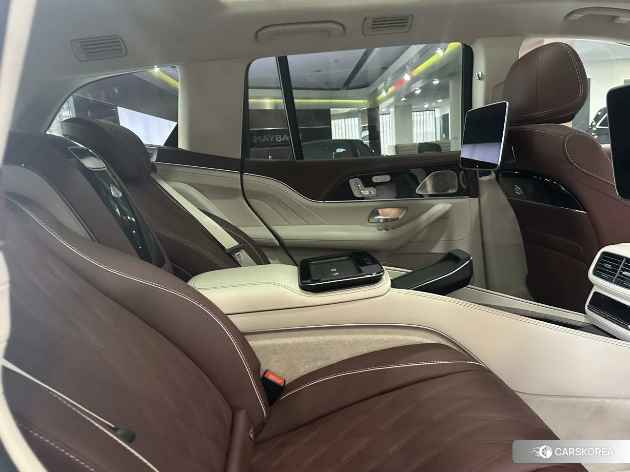Mercedes-Benz Maybach GLS 2024 Белый из Китая, фото 6
