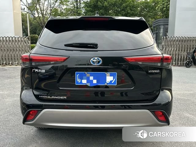 Toyota Highlander 2023 Черный из Китая, фото 2
