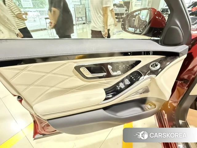 Mercedes-Benz Maybach S-class id 4271788 из Китая 8