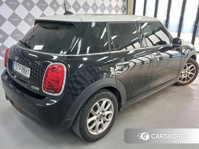 Mini Cooper 2021 Черный из Кореи, фото 6